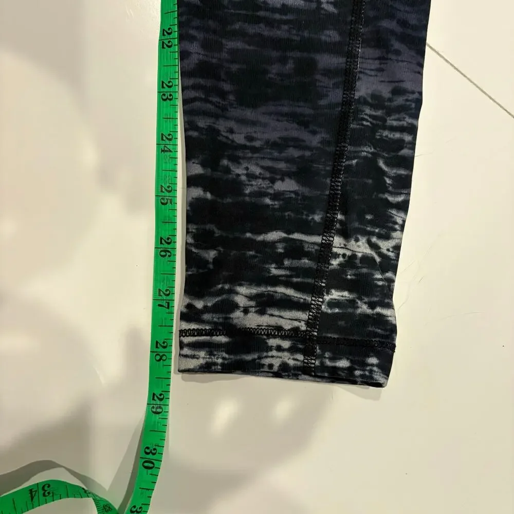 Nike distressed leggings